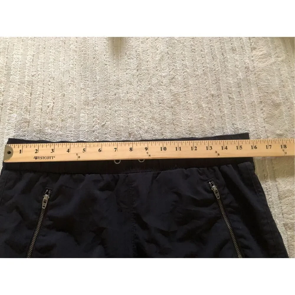 Athleta Black Athletic Shorts Womens Small Zip Pocket Running